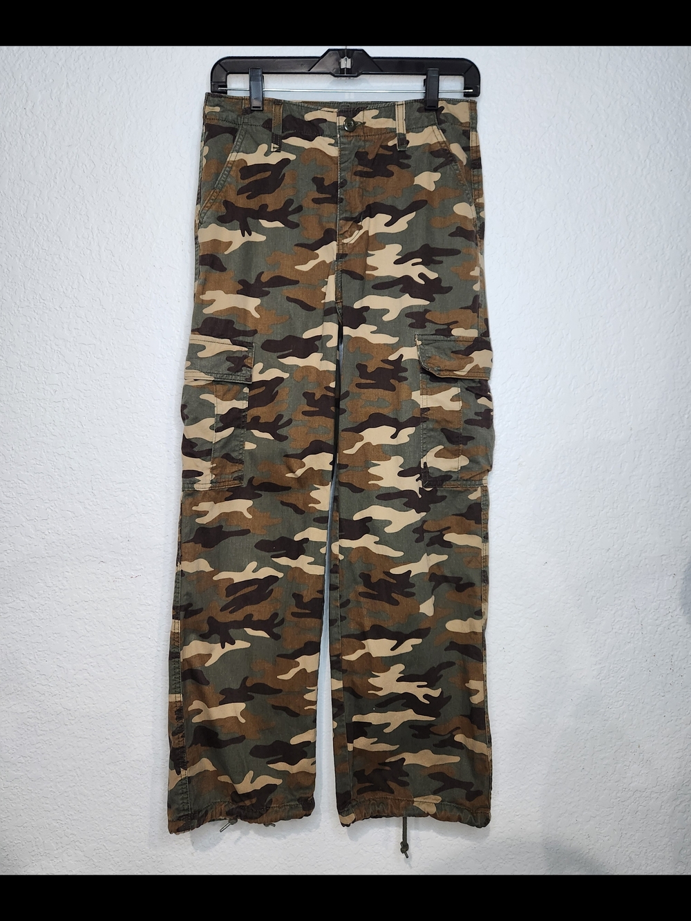 Levis 94 Baggy Womens Or Mens Camouflage Cargo Pants - Green Camo